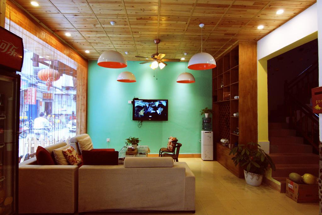 Lan Shan Chu Youth Hostel Yangshuo Luaran gambar